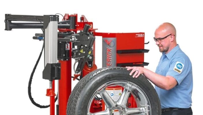Hướng dẫn mua máy ra vào lốp cho người mới bắt đầu