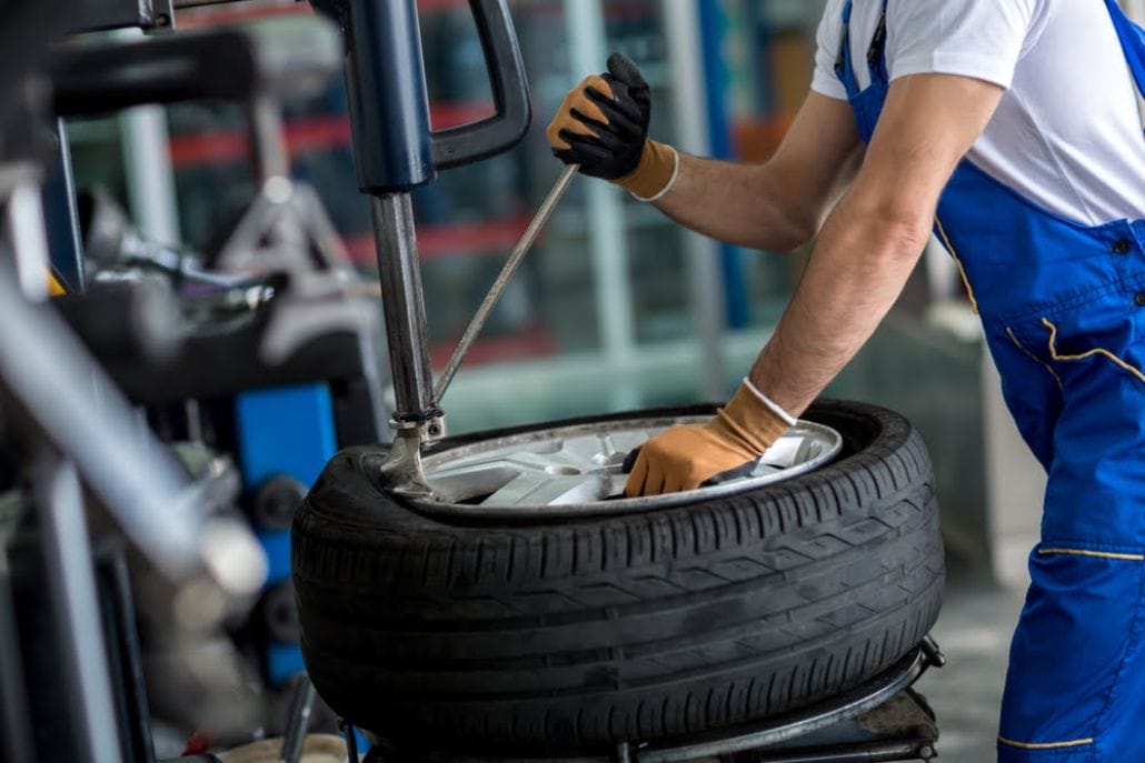 Hướng dẫn căn chỉnh máy làm lốp để đạt hiệu quả tối đa