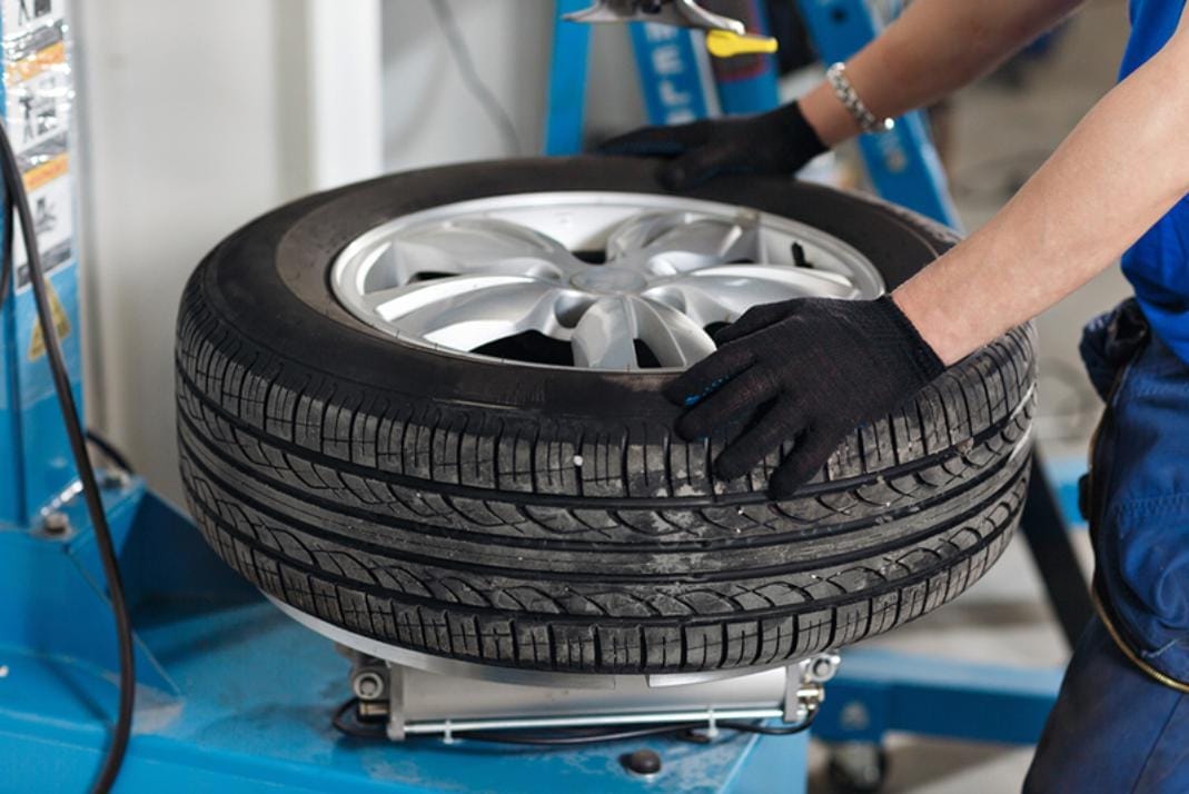 Hướng dẫn căn chỉnh máy làm lốp để đạt hiệu quả tối đa