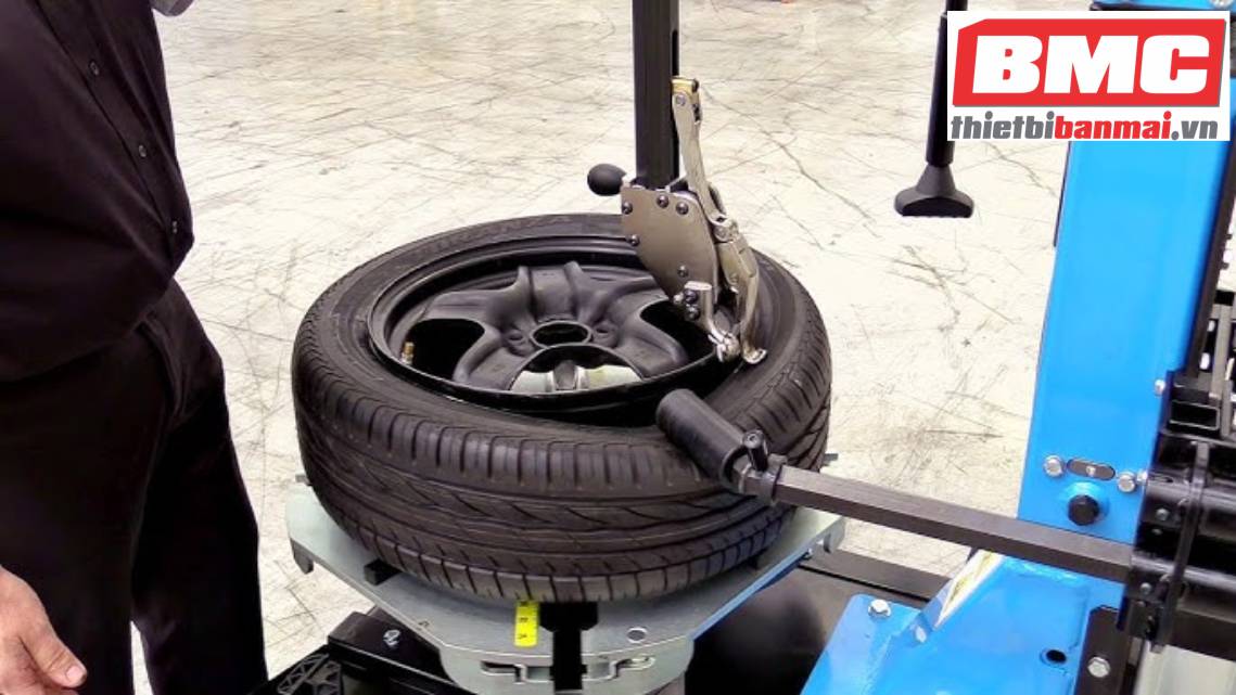 Có Nên Sử Dụng Máy Làm Lốp Đa Năng?