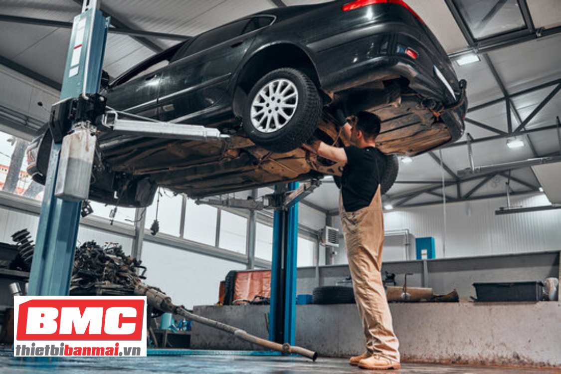 Cầu nâng ô tô Hỗ trợ đắc lực trong việc bảo dưỡng xe