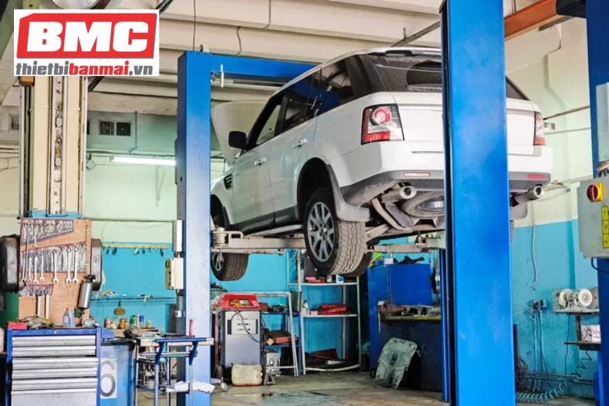 So sánh các loại cầu nâng ô tô phổ biến