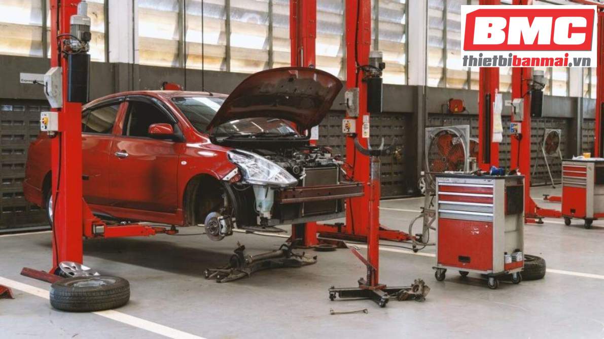 Xu hướng sử dụng cầu nâng 2 trụ trong ngành sửa chữa ô tô